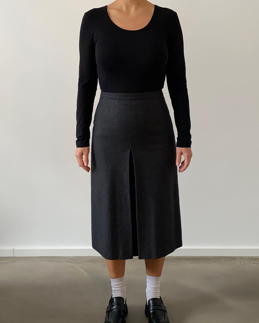 Wool skirt in dark grey